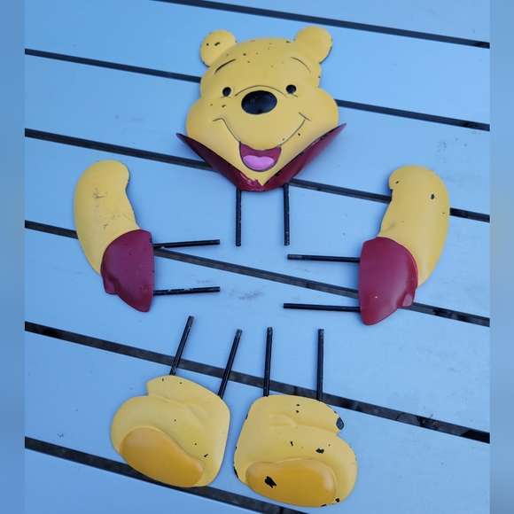 Halloween Pumpkin decorating set , Minnie, Mickey, Tigger and Pooh. - Picture 4 of 6